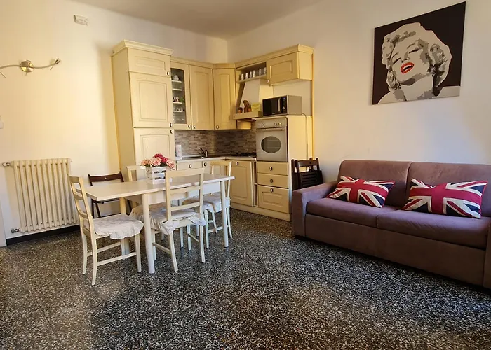 Cairoli Home