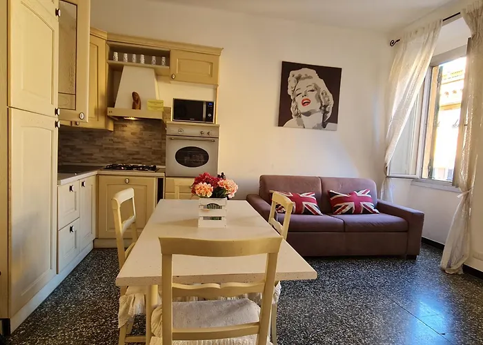 Cairoli Home